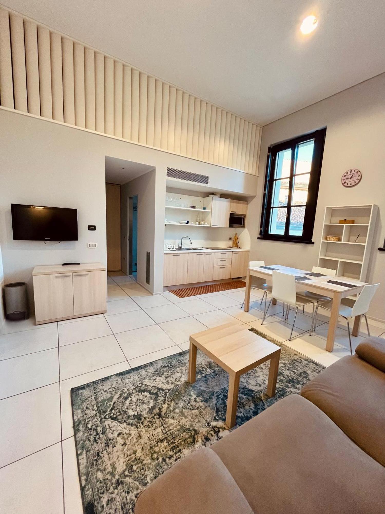 Residenza Frattini By Almanova Residenze Apartment Мантова Екстериор снимка