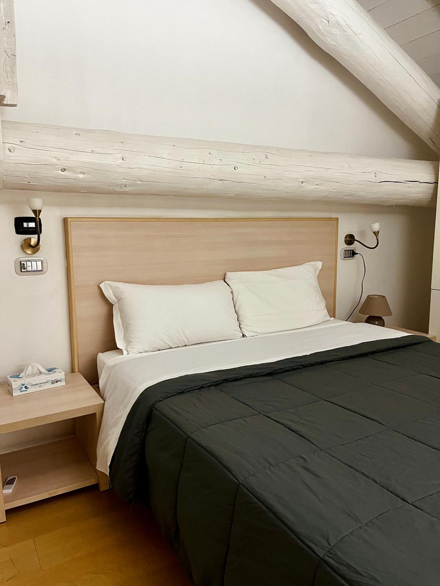 Residenza Frattini By Almanova Residenze Apartment Мантова Екстериор снимка